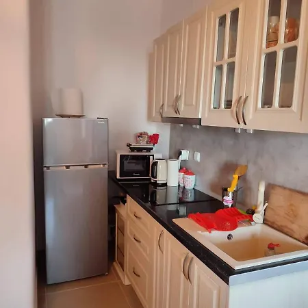 Perseids Traditional House *